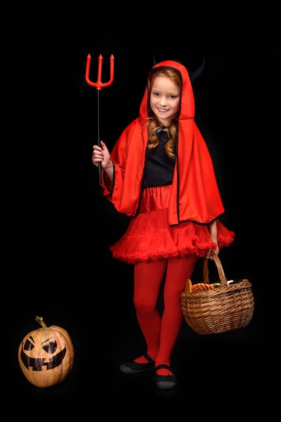 Niño en disfraz de Halloween del diablo - foto de stock