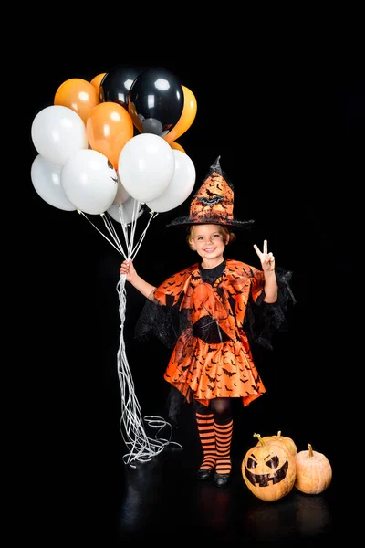 Enfant en costume de sorcière d'Halloween — Photo de stock