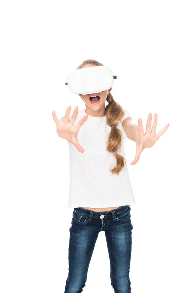 Подросток с VR-гарнитурой — стоковое фото