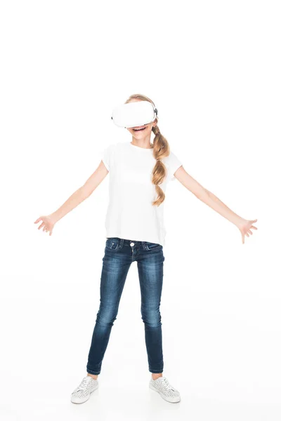 Adolescente con auricolare realtà virtuale — Foto stock