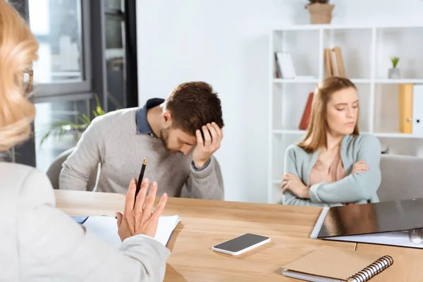 Young couple and psychologist — Stock Photo