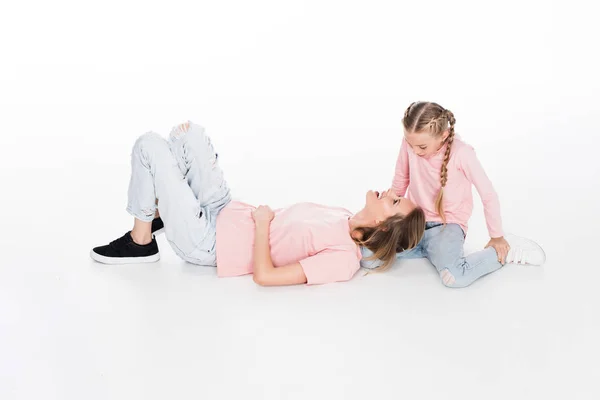 Daughter and mother spending time together — Stock Photo