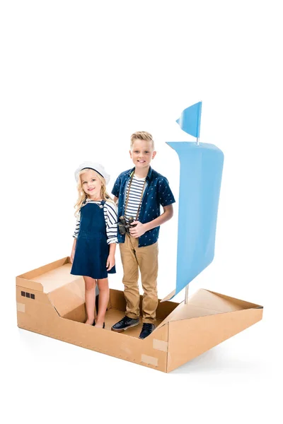 Kids with toy ship — Stock Photo