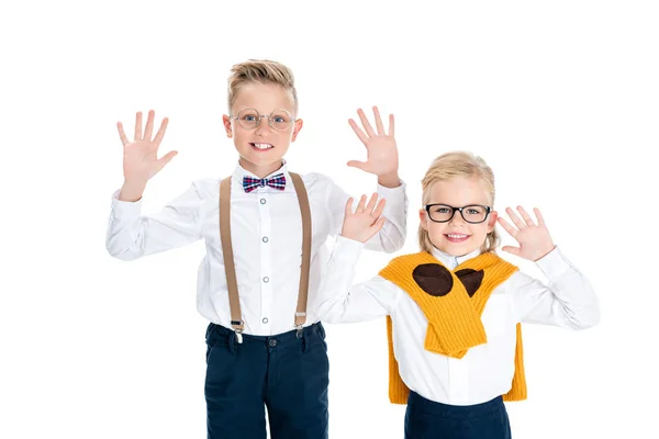 Glückliche Kinder zeigen Palmen — Stockfoto