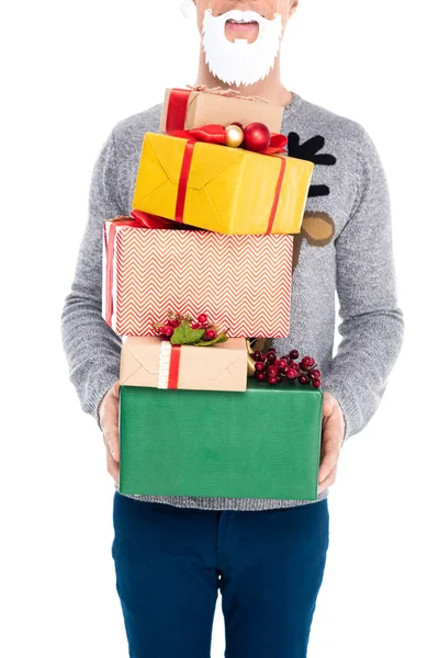 Человек держит рождественские подарки — стоковое фото