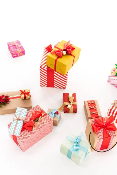 Wrapped christmas gifts — Stock Photo