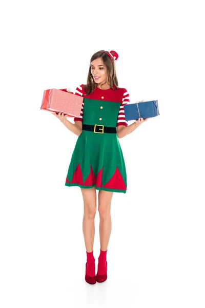 Mulher em traje de elfo com presentes — Fotografia de Stock