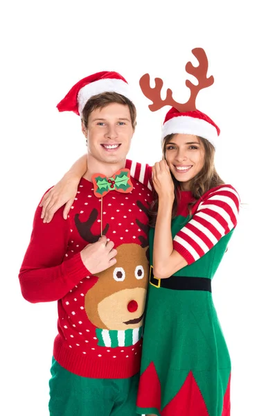 Couple avec accessoires en papier de Noël — Photo de stock