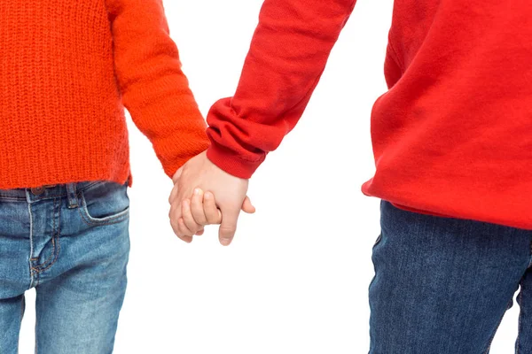 Holding hands — Stock Photo