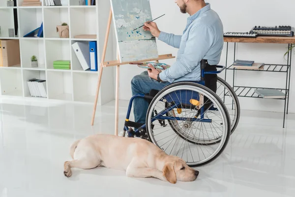 Disabled painter — Stock Photo