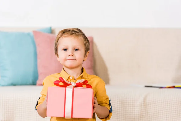 Geschenk — Stockfoto