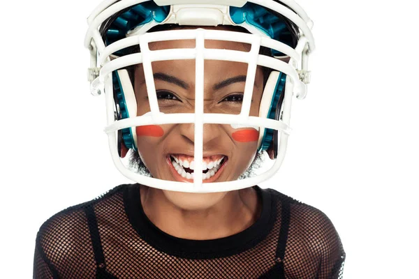 Close-up retrato de expressivo jogador de futebol americano feminino olhando para a câmera isolada no branco — Fotografia de Stock