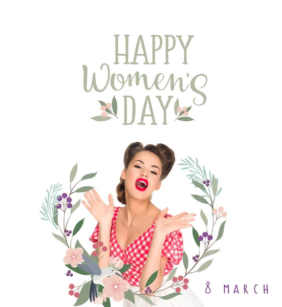 Tarjeta de felicitación feliz día de la mujer con la mujer joven emocional en ropa de estilo retro aislado en blanco - foto de stock