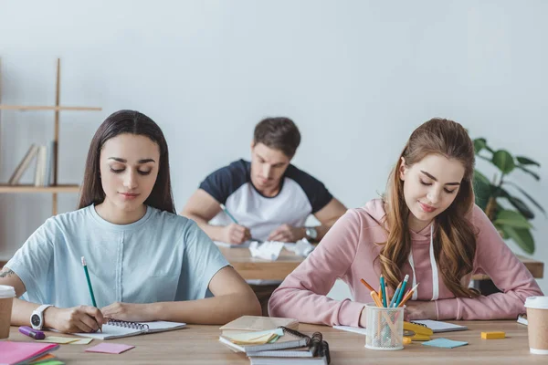 Estudar — Fotografia de Stock