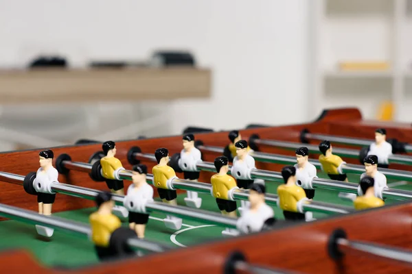 Futebol de mesa na sala de estar em casa — Fotografia de Stock