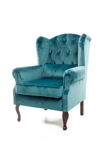 Fauteuil turquoise avec oreiller en velours isolé sur blanc — Photo de stock