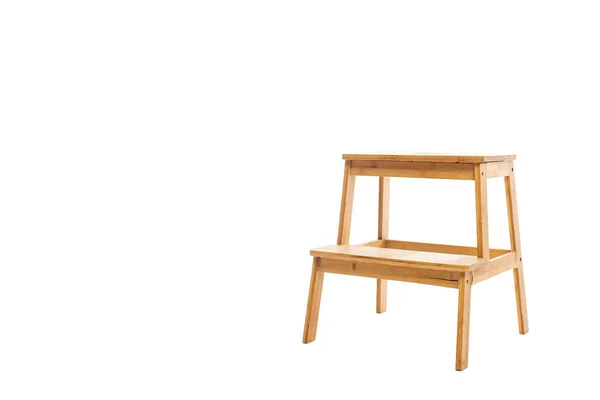 Échelle en bois avec espace de copie isolé sur blanc — Photo de stock