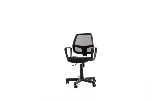 Зручне офісне крісло з копіювальним простором ізольовано на білому — стокове фото