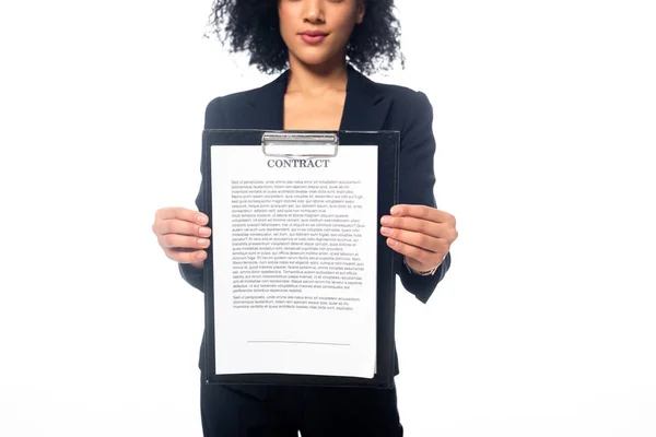 Vista cortada de empresária afro-americana de sucesso mostrando contrato isolado em branco — Fotografia de Stock