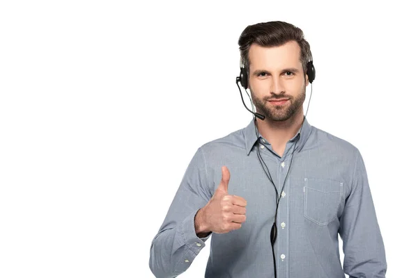 Operador feliz en auriculares que muestran el pulgar hacia arriba aislado en blanco - foto de stock