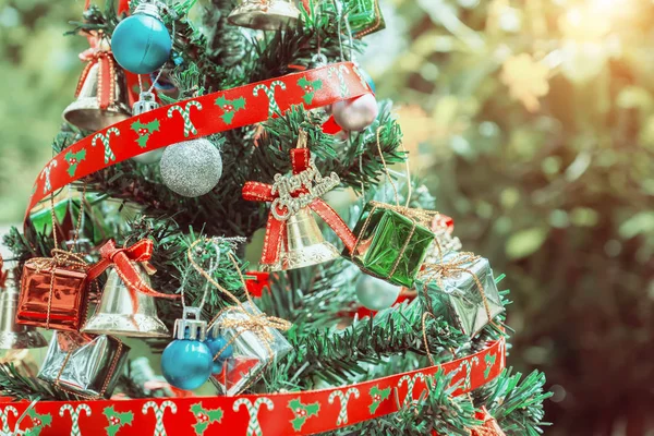 Decorated Christmas tree on blurred background — Stock Photo, Image