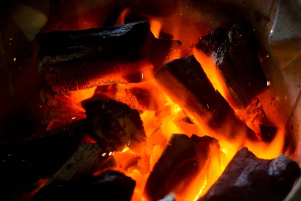 Close up de queima de carvão . — Fotografia de Stock