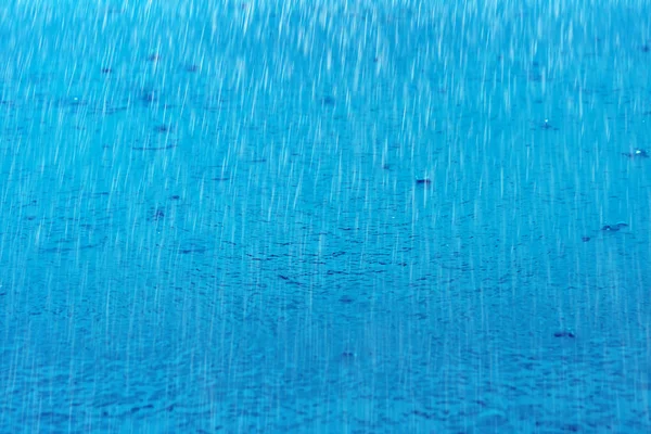 Oberflächenwasser an einem regnerischen Tag — Stockfoto