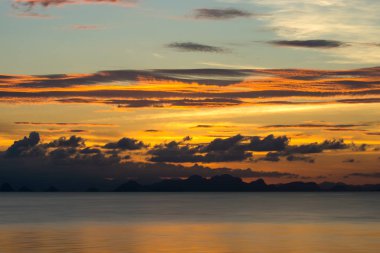 Göl günbatımı gökyüzü