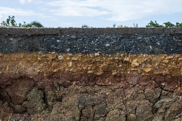 The layers of soil and rock of road. — Stock Photo, Image