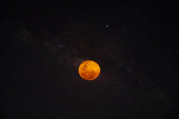 Полная Луна Звездами Темноте Ночи — стоковое фото