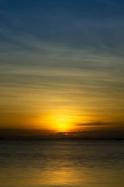 Sonnenuntergang Mit Wolke Goldener Zeit — Stockfoto