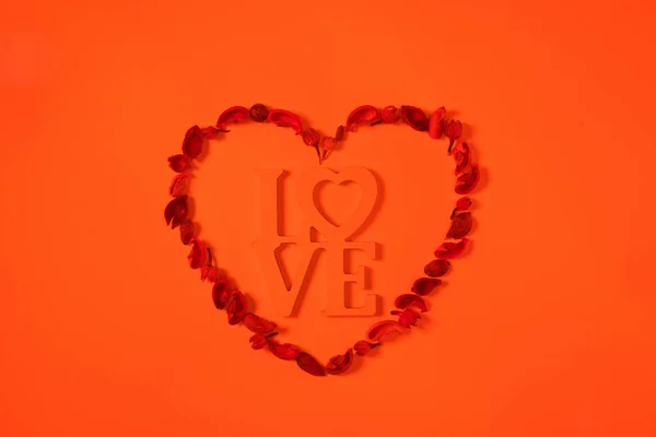 Top View Heart Dried Fruits Word Love Isolated Orange — Free Stock Photo