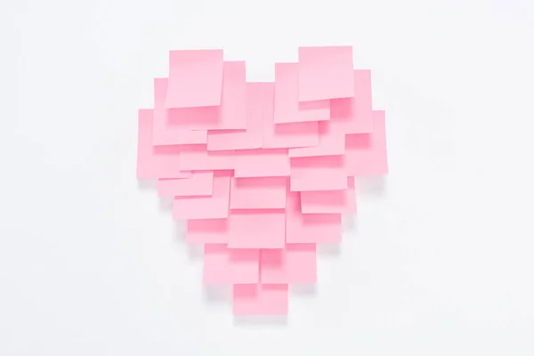 バレンタインの日の概念の形でピンクの紙作品 — ストック写真