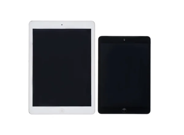 Tablettes numériques avec écrans noirs — Photo de stock