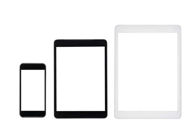 Tablettes et smartphone avec écrans vierges — Photo de stock