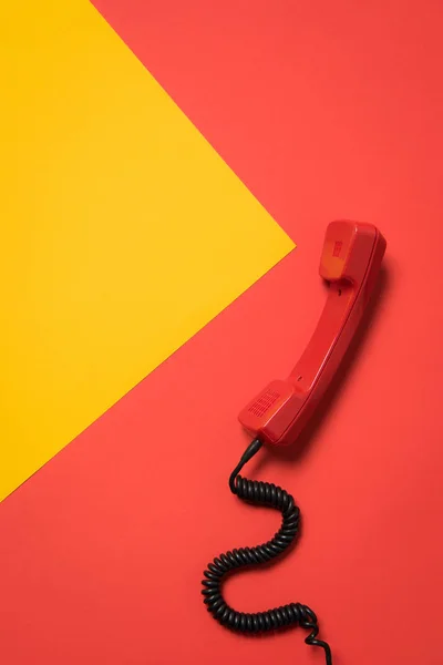 Telefono rosso portatile — Foto stock