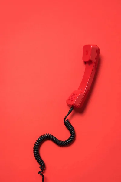 Червоний телефон телефон — стокове фото