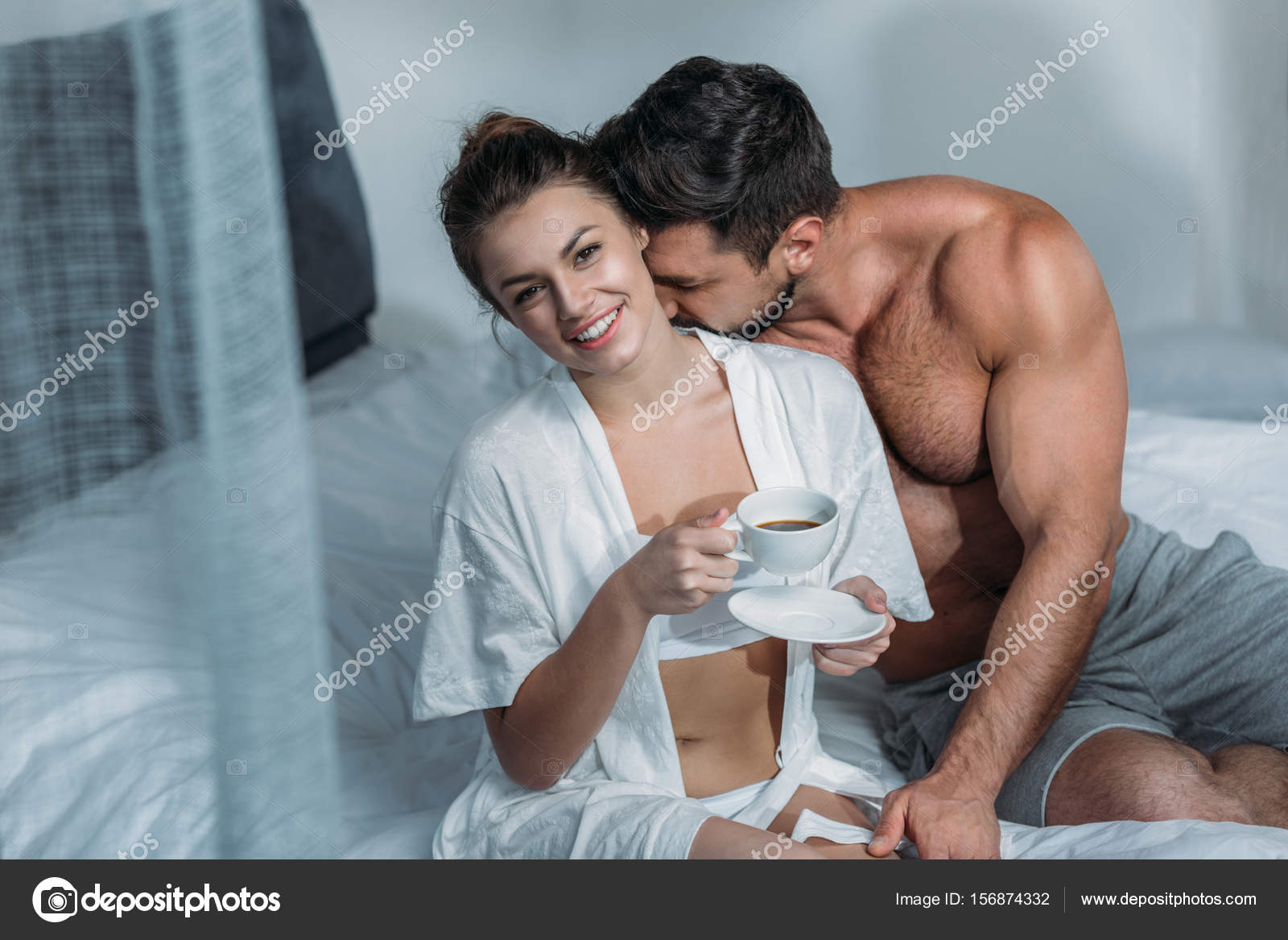 Секс в постель, вместо утреннего кофе