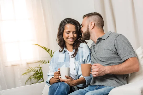 Couple drinking coffee — Stock Photo, Image