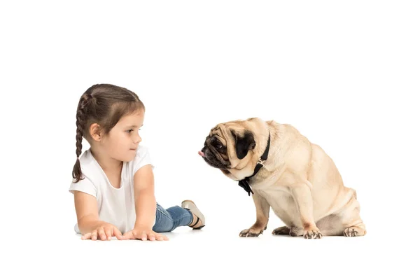 Chica con pug perro — Foto de Stock