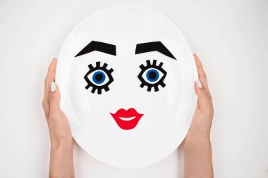 Kağıt yüz makyaj plaka üzerinde 