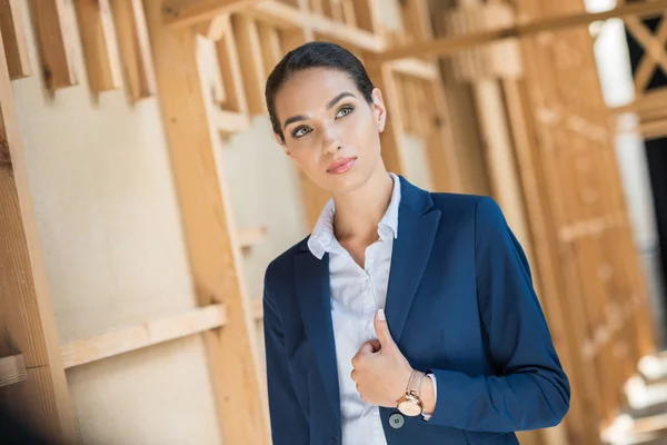 Attractive confident businesswoman — Stock Photo, Image