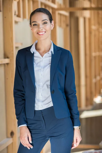 Attractive smiling businesswoman — Stock Photo, Image