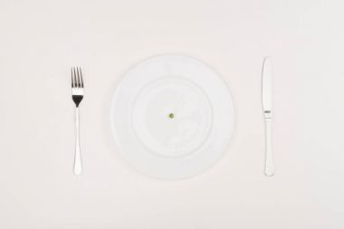 pea on plate, cutlery clipart