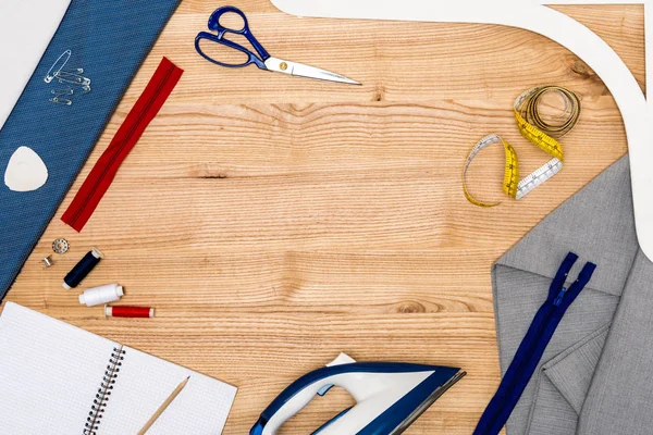 Various tailoring equipment on table — Stock Photo, Image