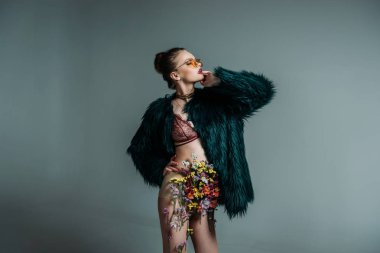 çekici çiçek etek modeli