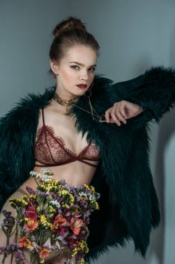 kürk moda modeli