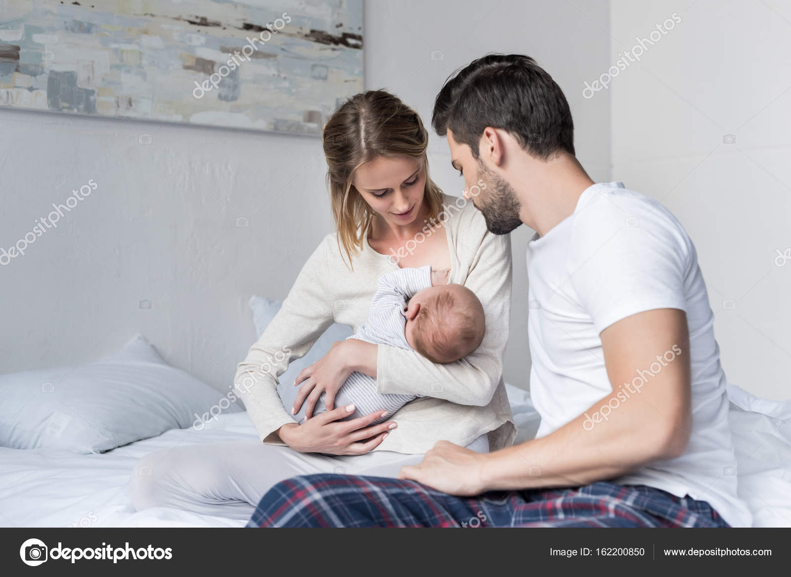 Breastfeeding Pictures, Images, Stock Photos | Depositphotos®