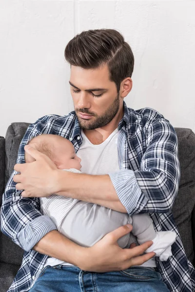 Father holding his son — Stock Photo, Image