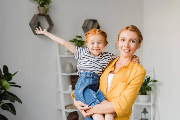 Happy beautiful mother and daughter — Stock Photo, Image